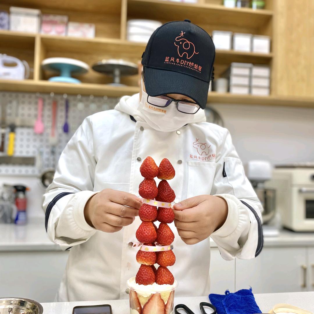 夏日炎炎小小吴