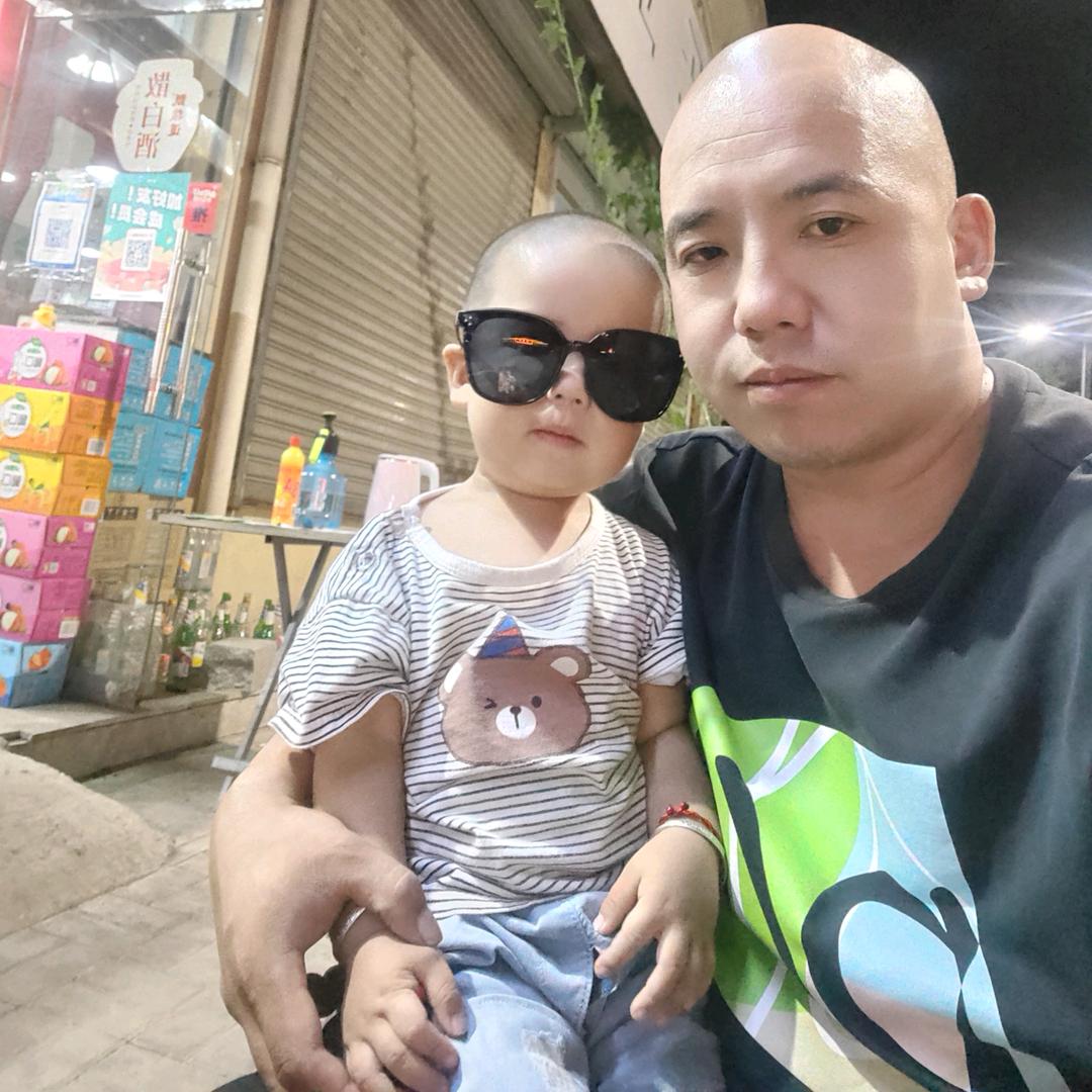 两个儿子的爸爸