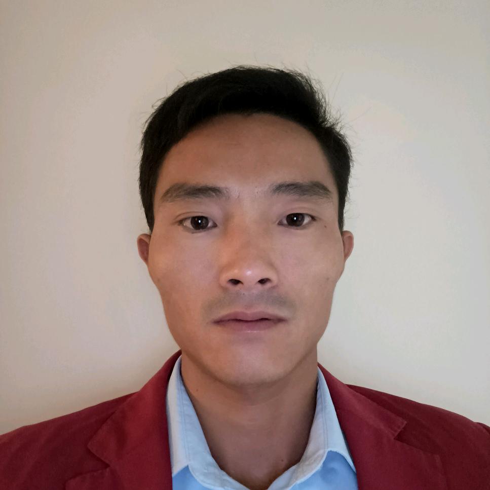 中铁佳瑞彭教练