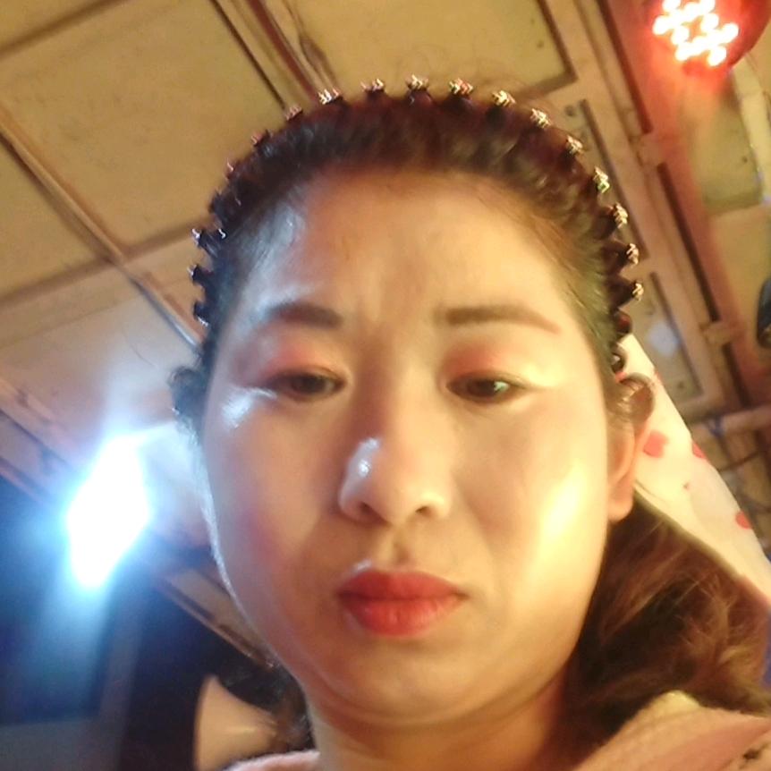 梁秀英