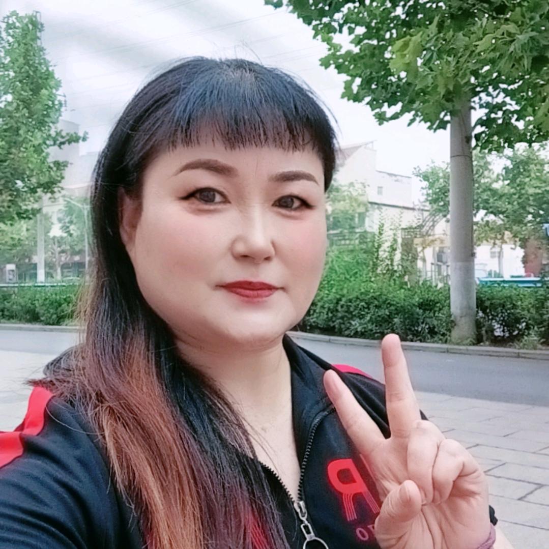 小燕子，好物在橱窗