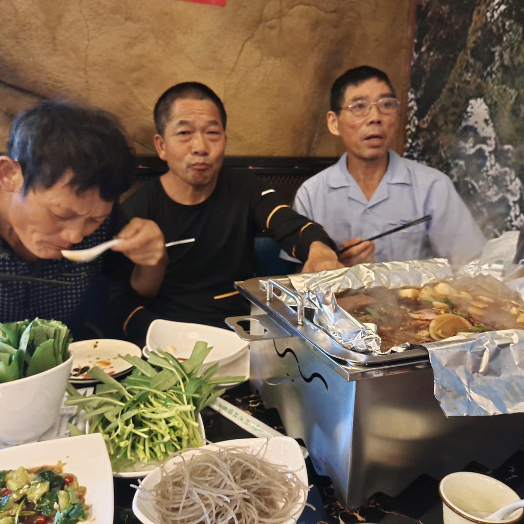 曹曹