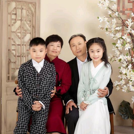 刘井秦朗超市～淇渲奶奶