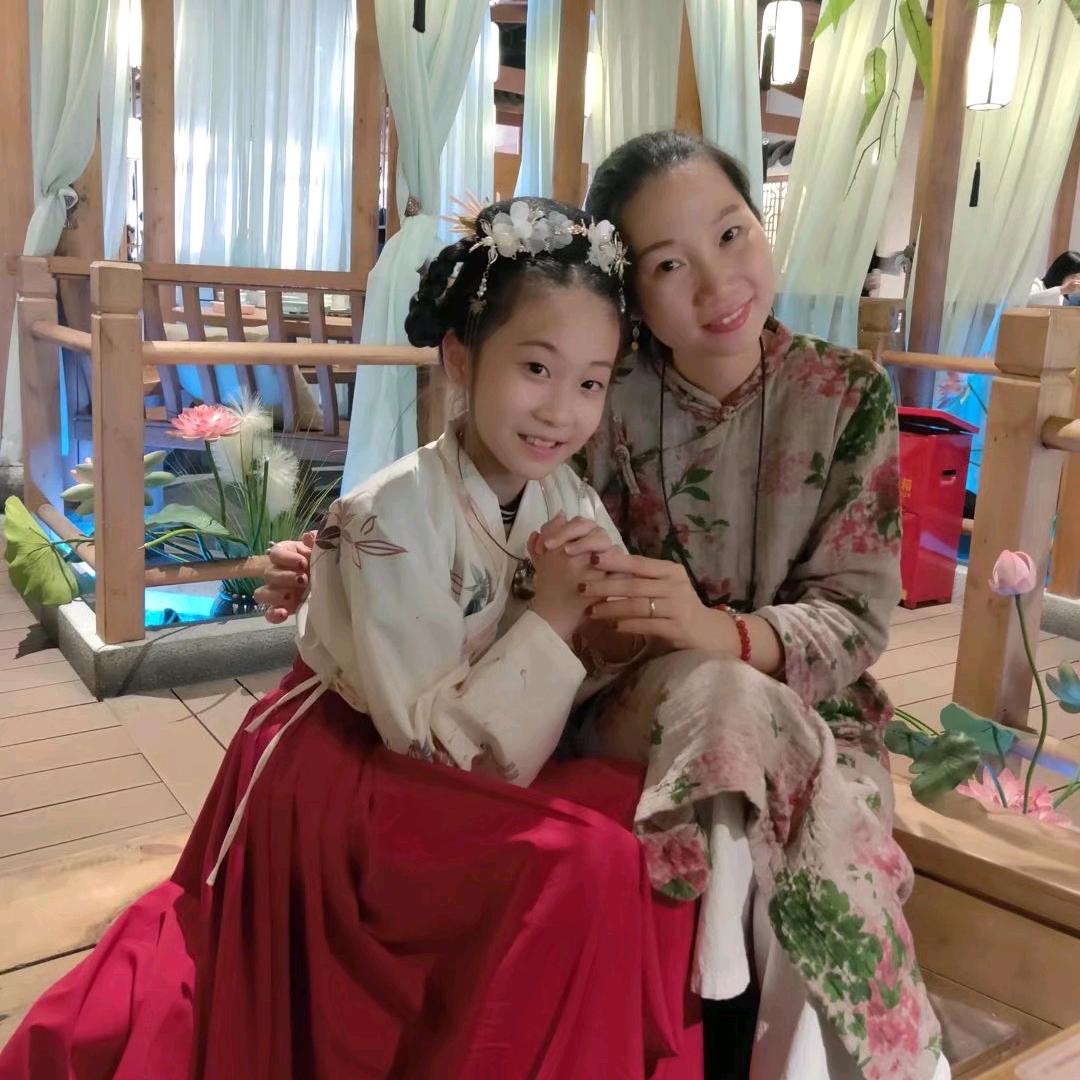 喜山晓风&君君妈