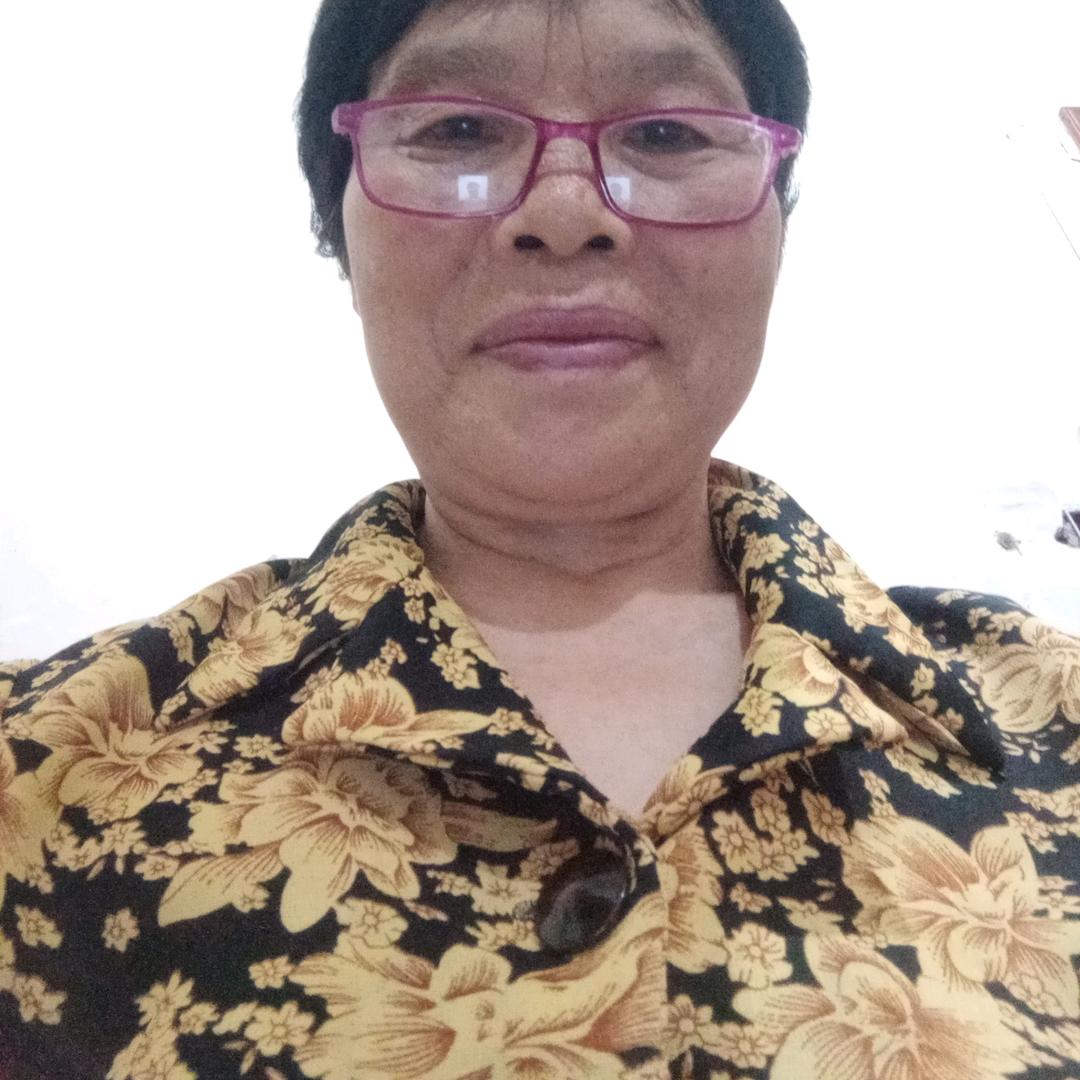 我叫袁珍球：湖南株洲人，50后。