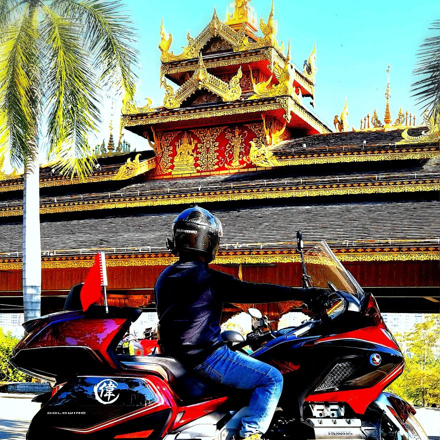 一直在路上《大伟》