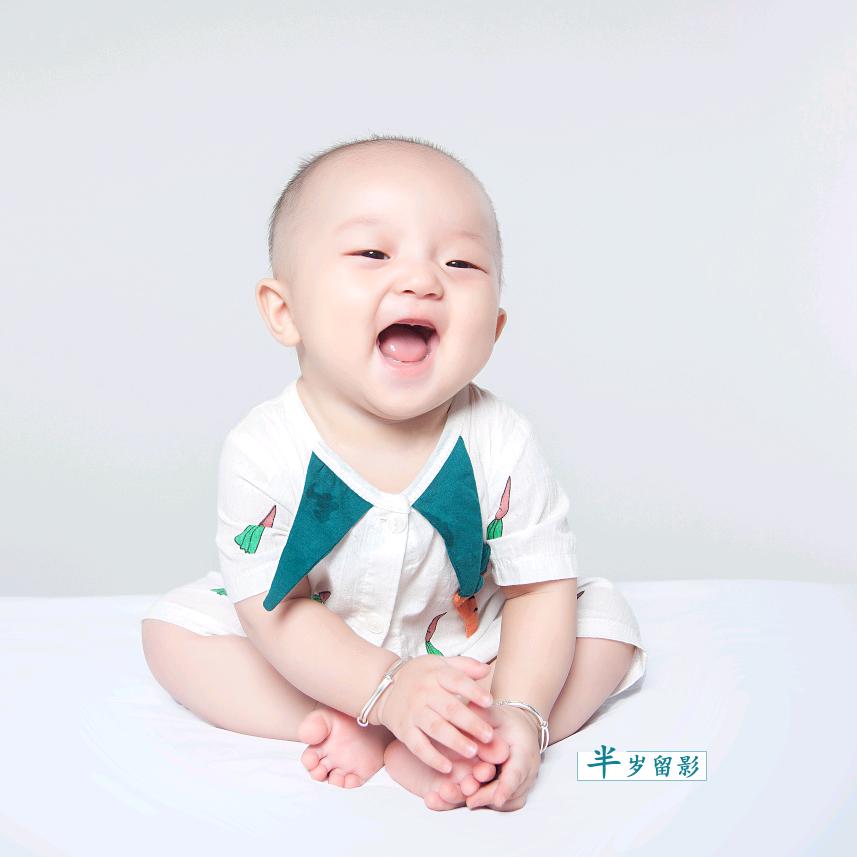 涵涵妈👩‍❤️‍💋‍👩