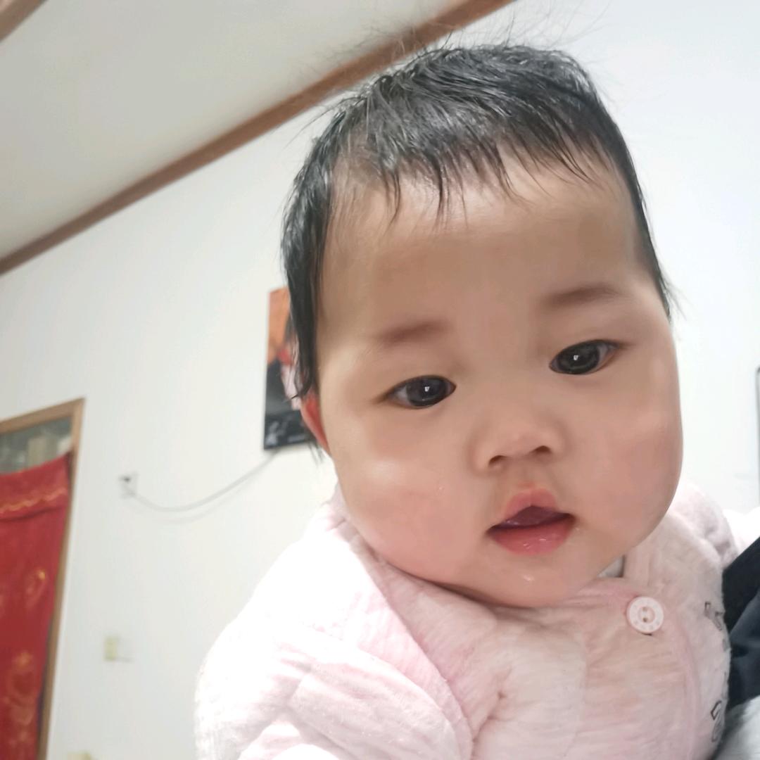 黑夜里的烛光