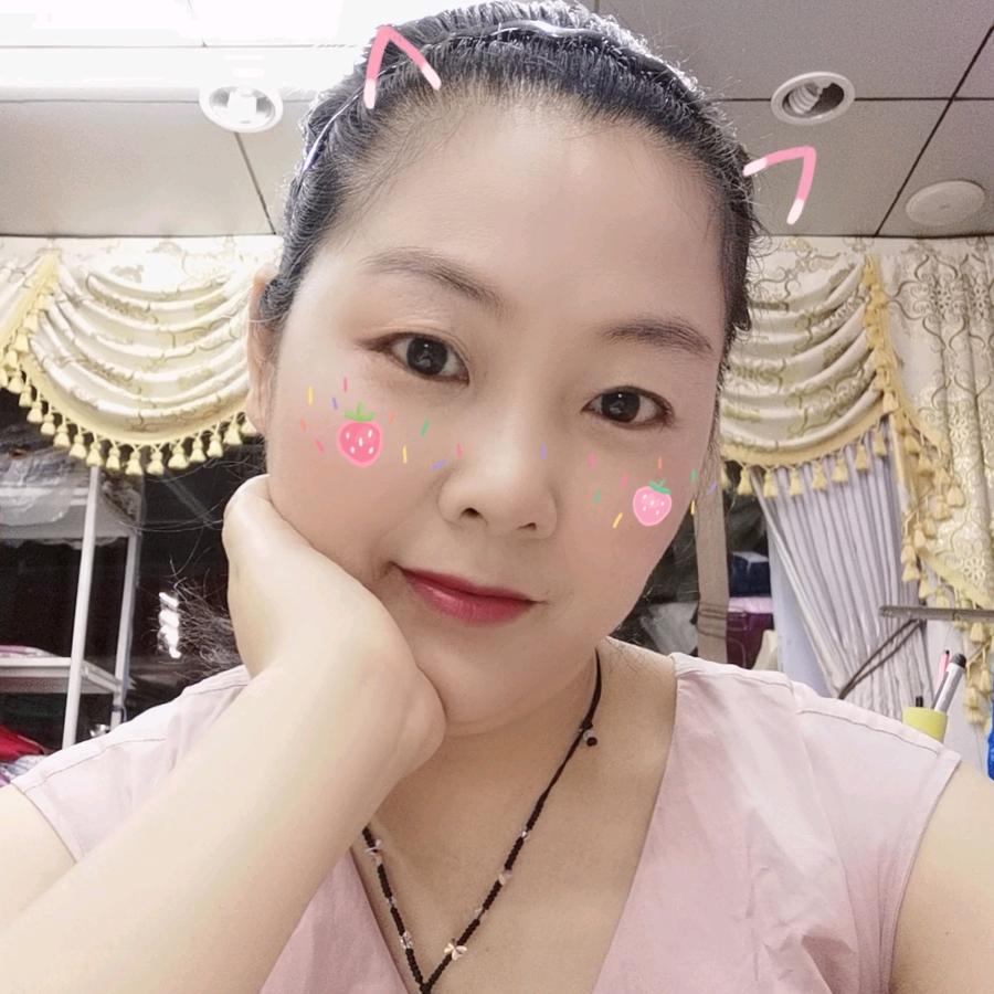 金志霞窗帘门市