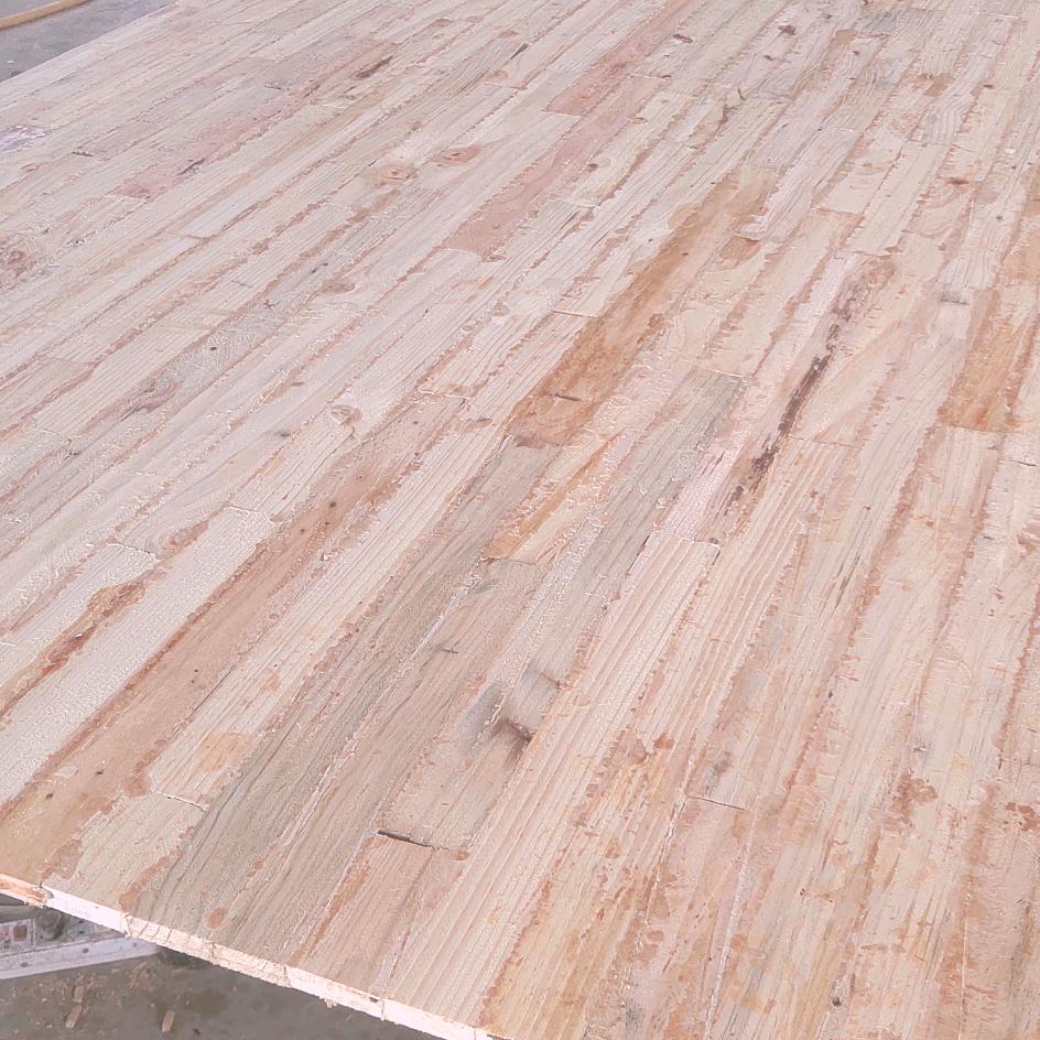 专业生产各种规格无钉门套板线条板