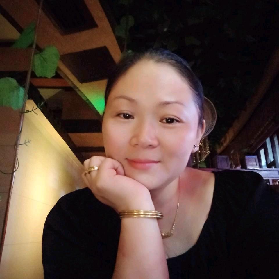 李丽