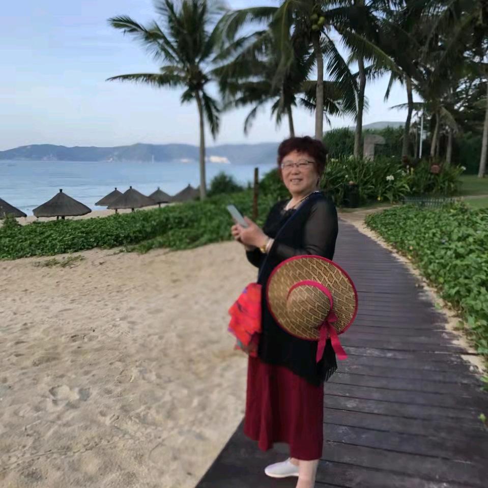 红舞飞扬（岳阳市岳阳楼区，红日社区）