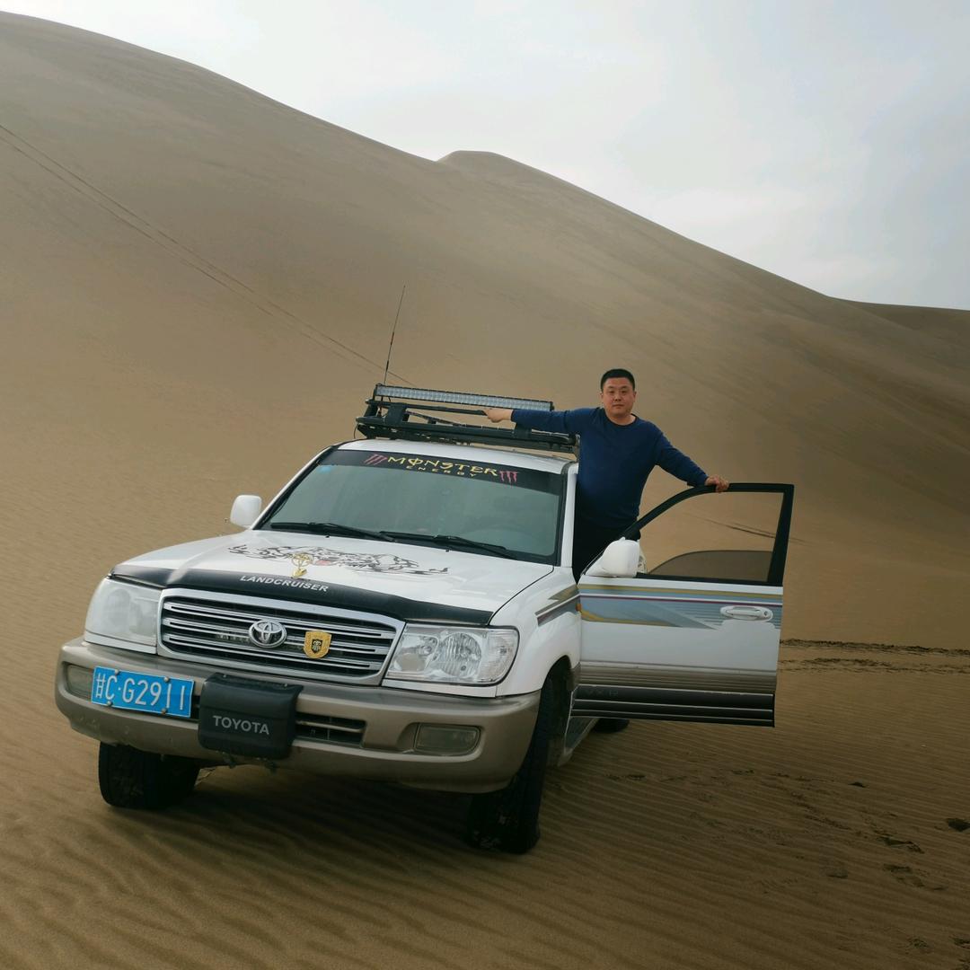 郭孝兵/阔步钱行