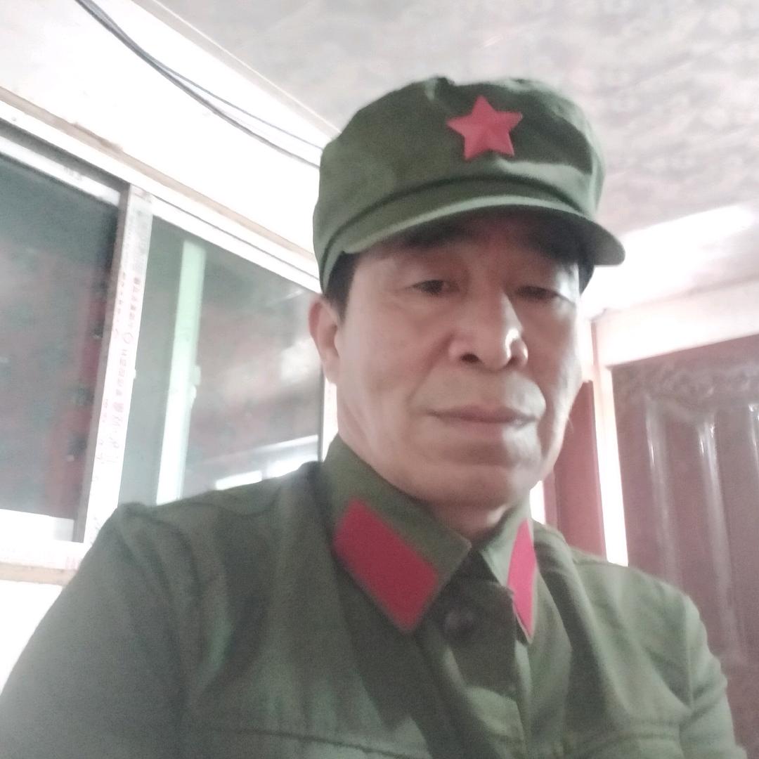 ：百年国珍集团有限公司：谯正贵