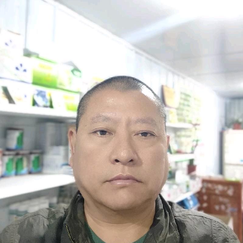 杞县葛岗镇西空村张发动农资店