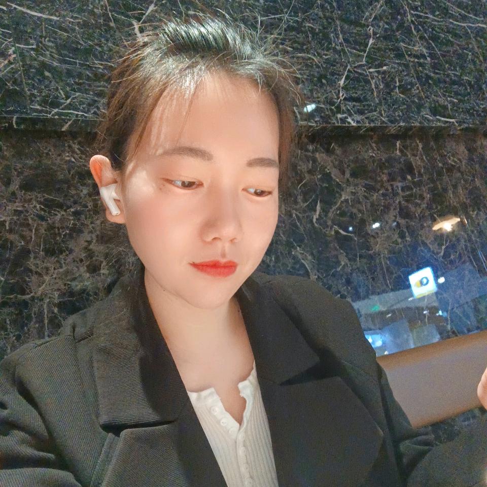 锦鲤姑娘