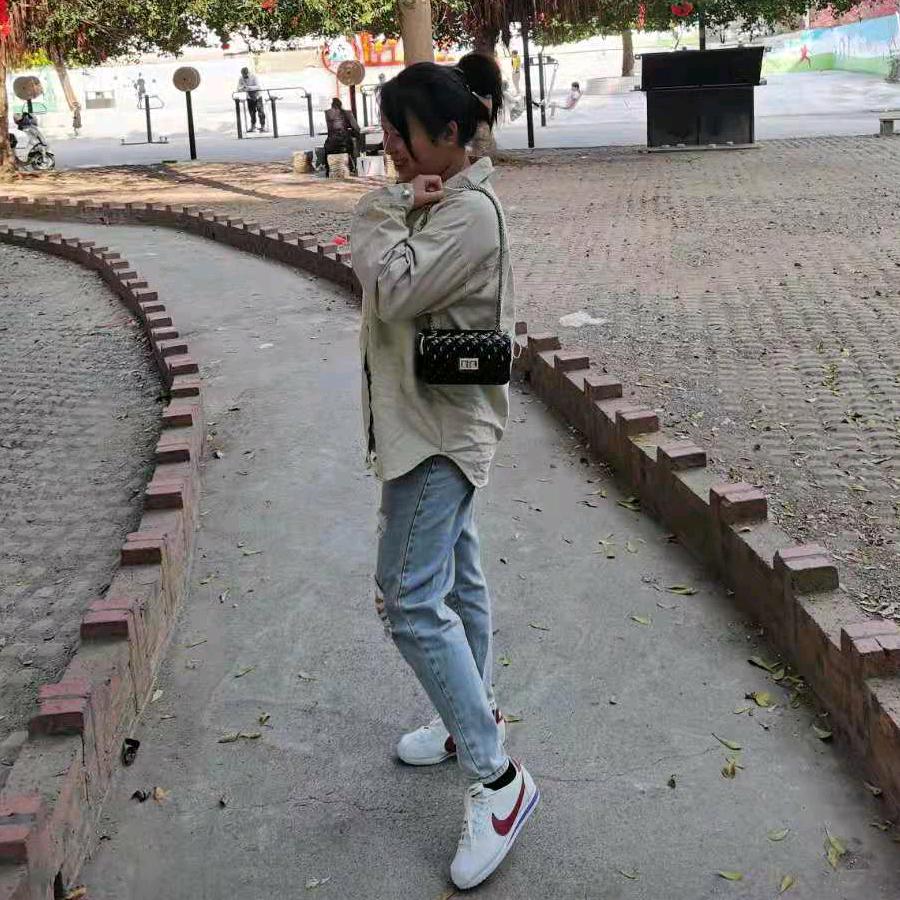 八月的小林