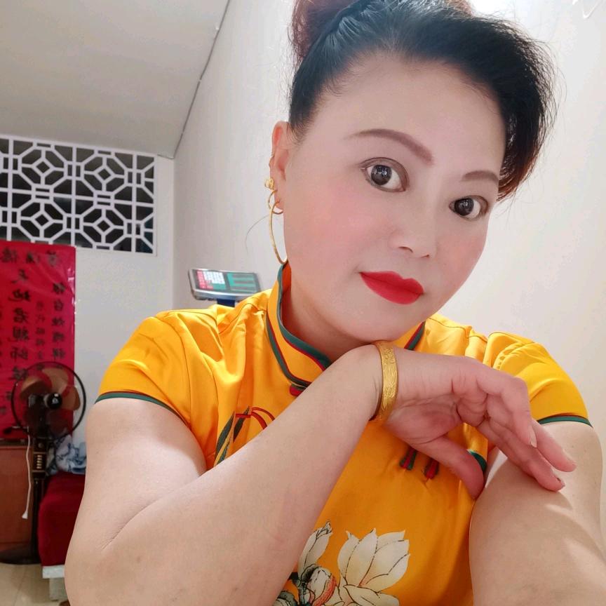 胡丽