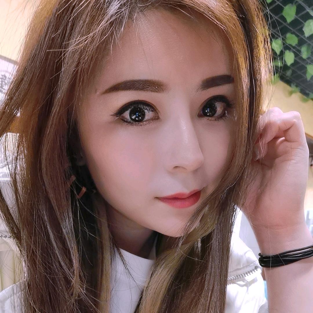 艳：姐