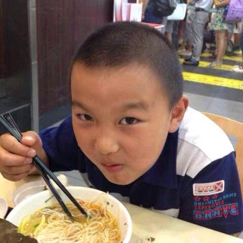 开货车的小阿郑