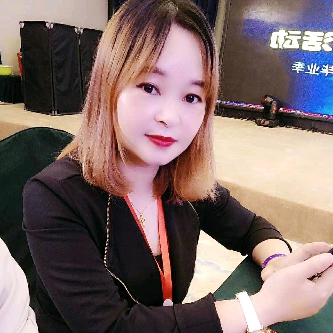 杨小倩