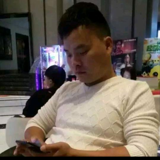 壹 贰 装 饰