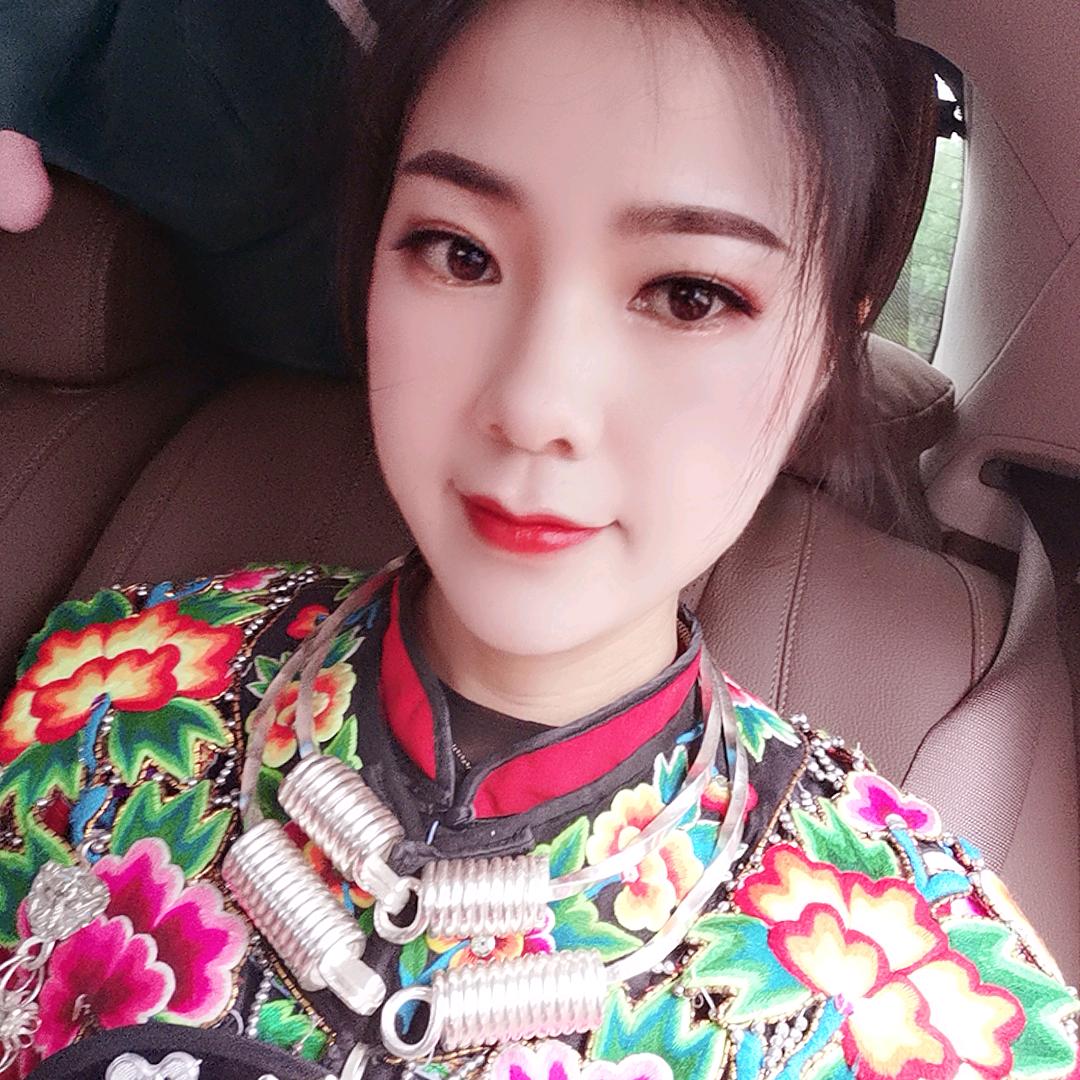 松桃松菊美妆店