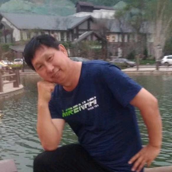 苍狼啸月