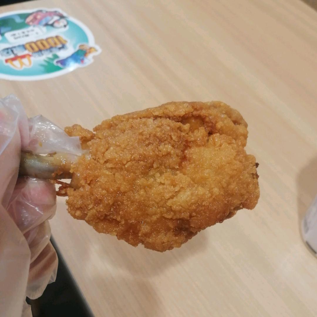 一只鸡腿