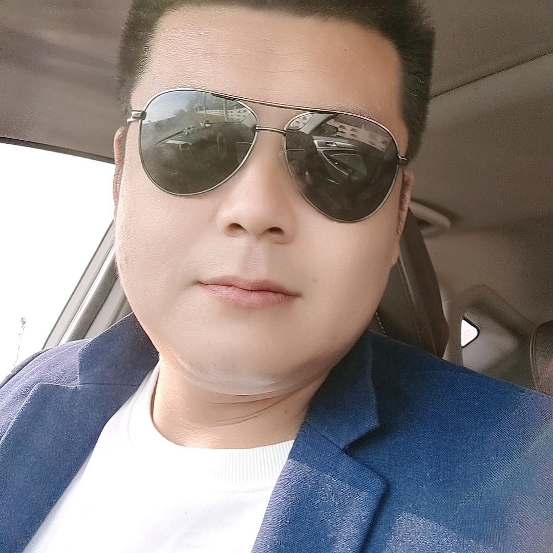 杀羊小伙