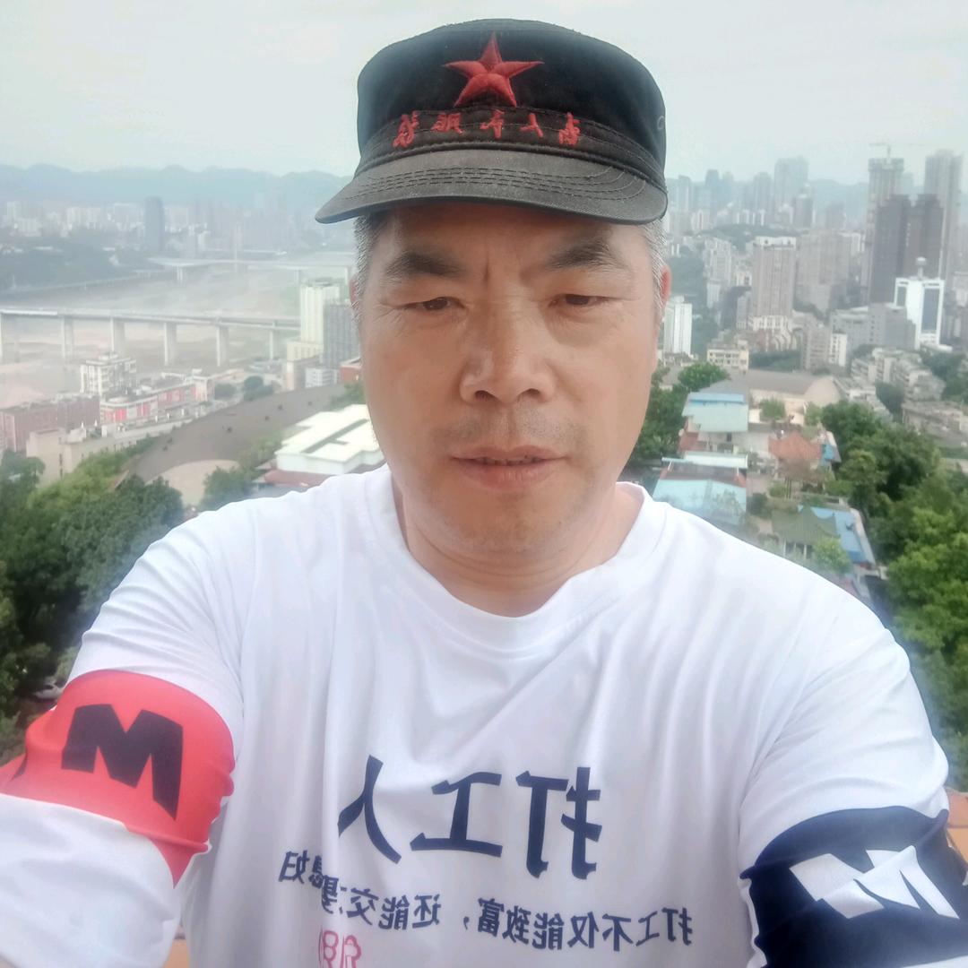 快乐的胖哥