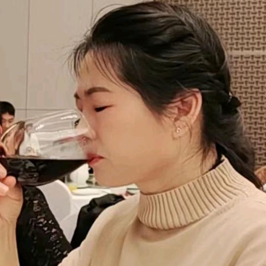 💃君子兰🐒〈蓝姐〉