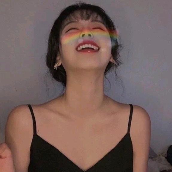 一个很懒的美女