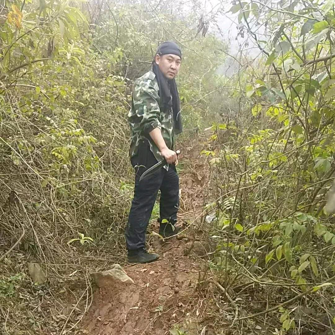 阿伟