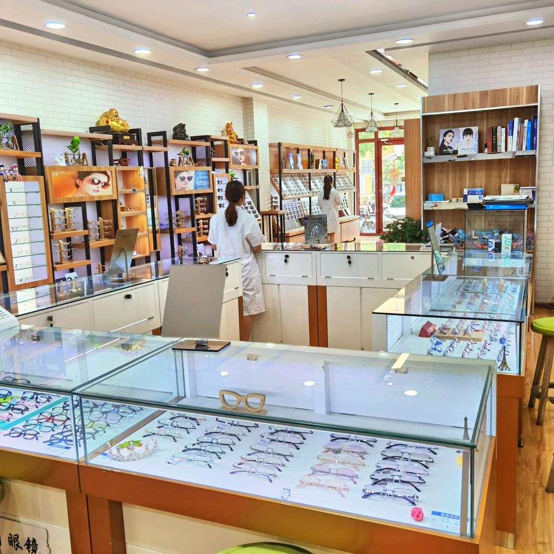 武安市爱目眼镜(体育路店)官方号