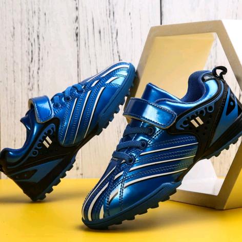 心已碎，不在回忆！