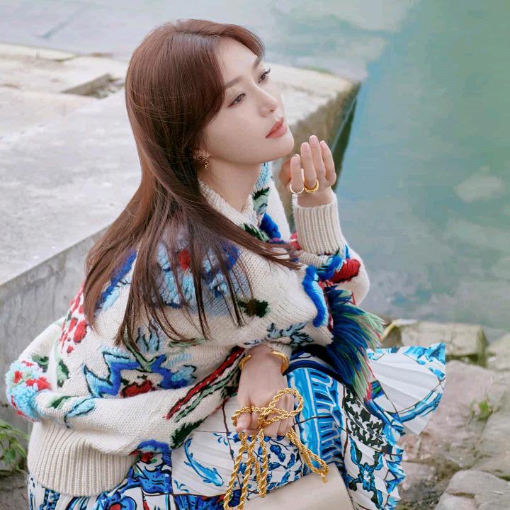 是三妹哦！