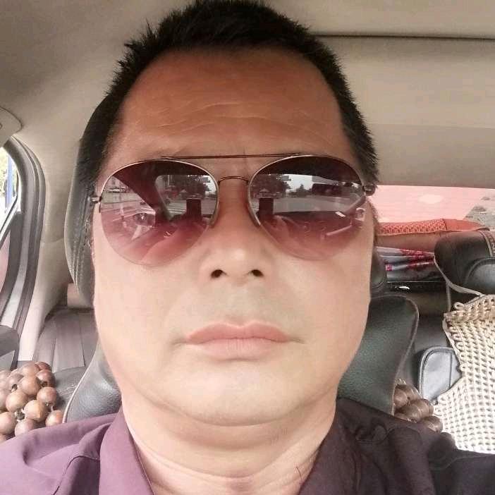 蓝天白云