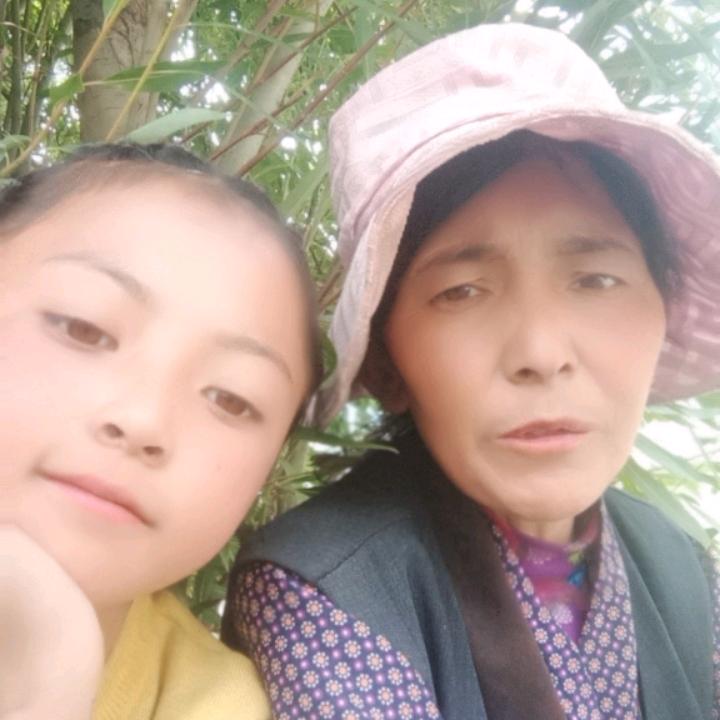 尼玛曲珍