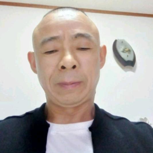 吕子伦65年.5月蛇