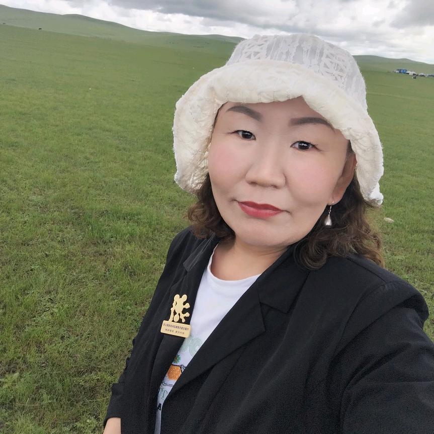 乌云塔娜