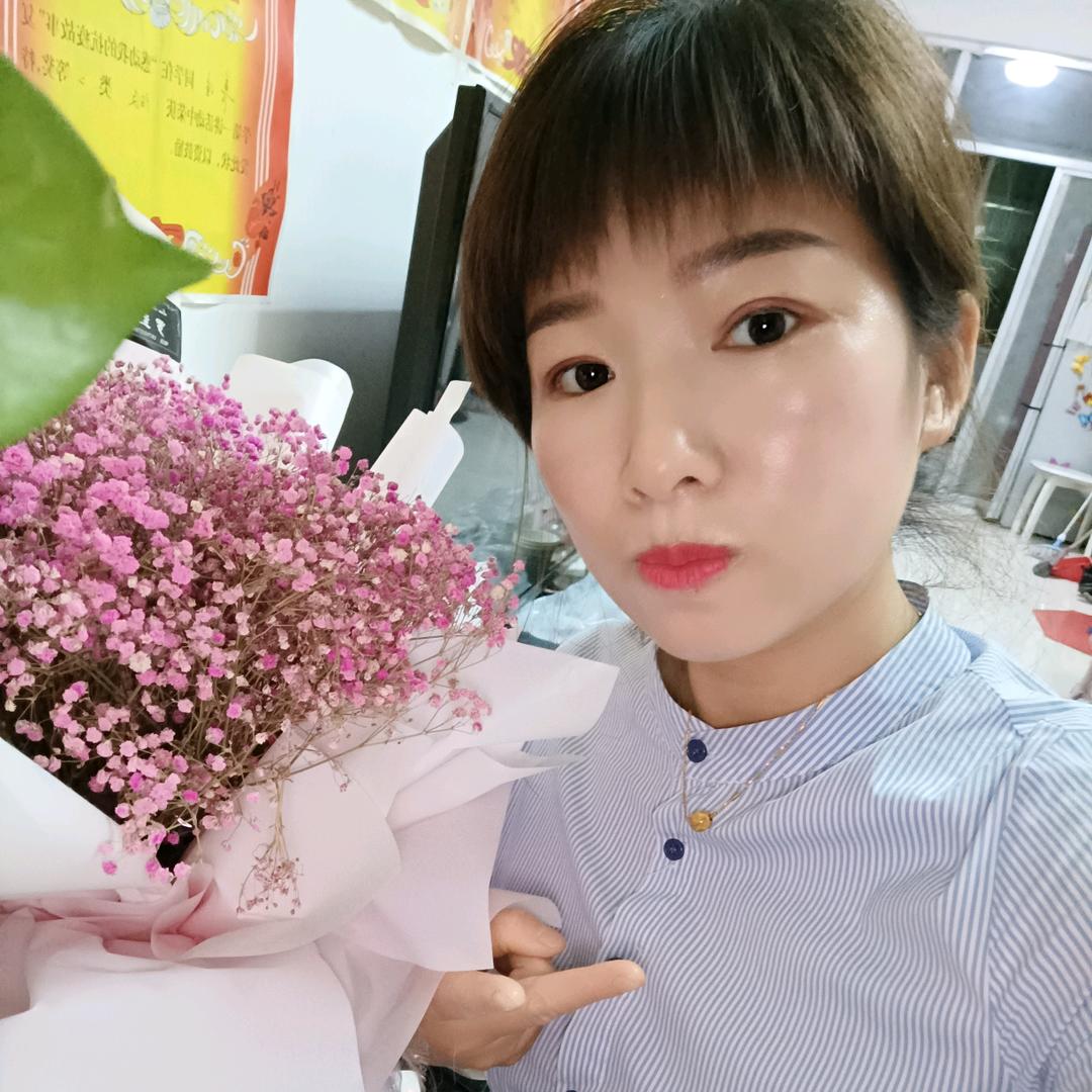 女王不会哭泣~~