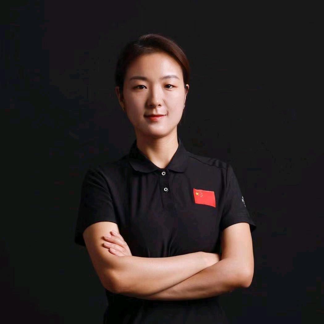 资深游泳教练～李教练