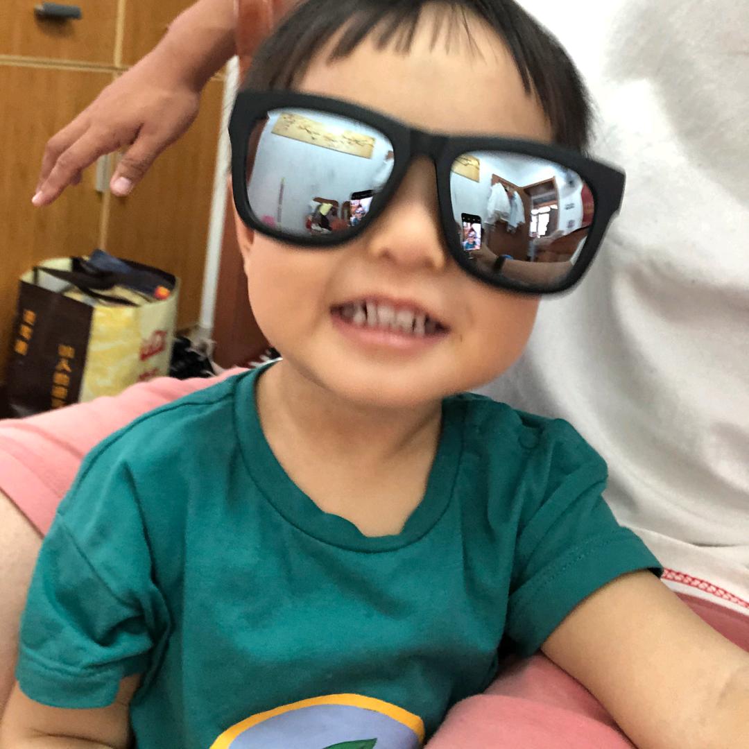 顶上功夫剪刀手