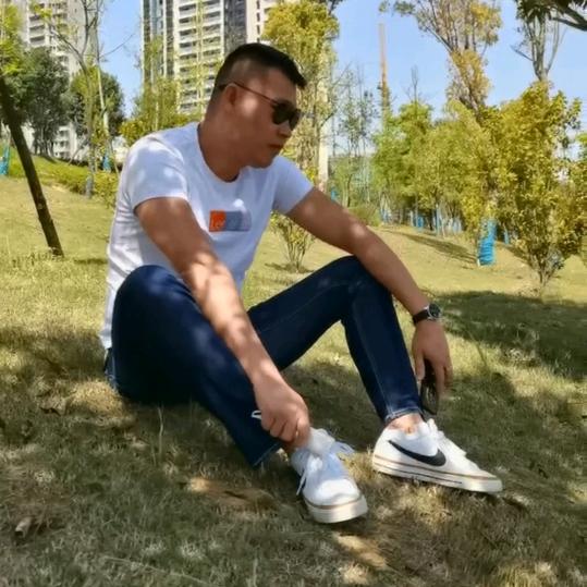 诶嘿嘿