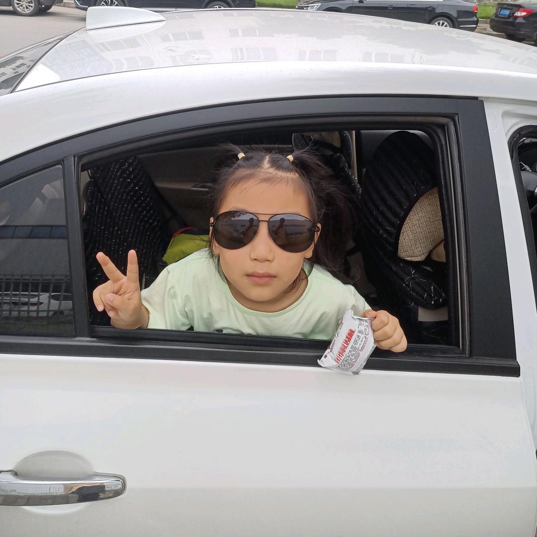 微微一笑很倾陈！