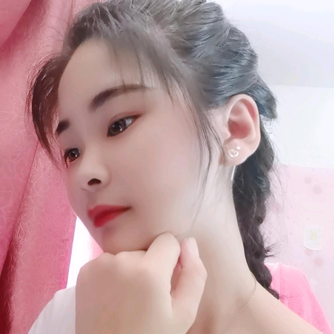 ღ᭄柒月এ