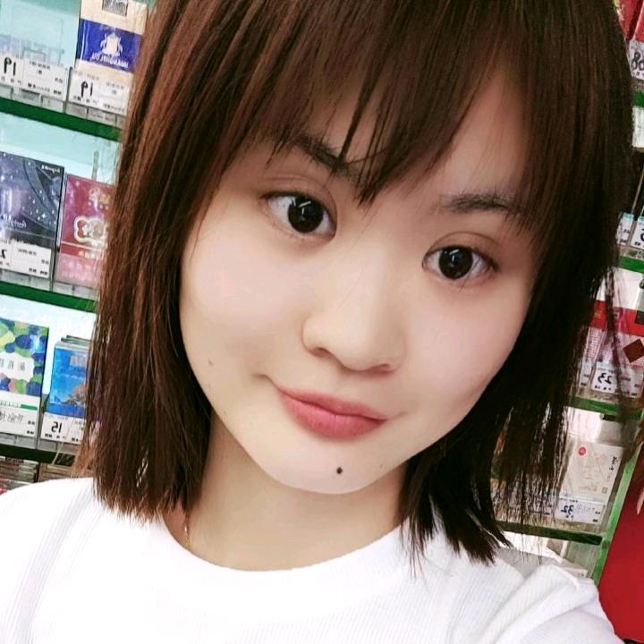 紫衣女孩