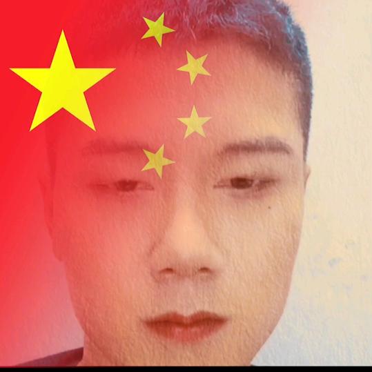 ╭( ′• o •′ )╭☞就是这个人！