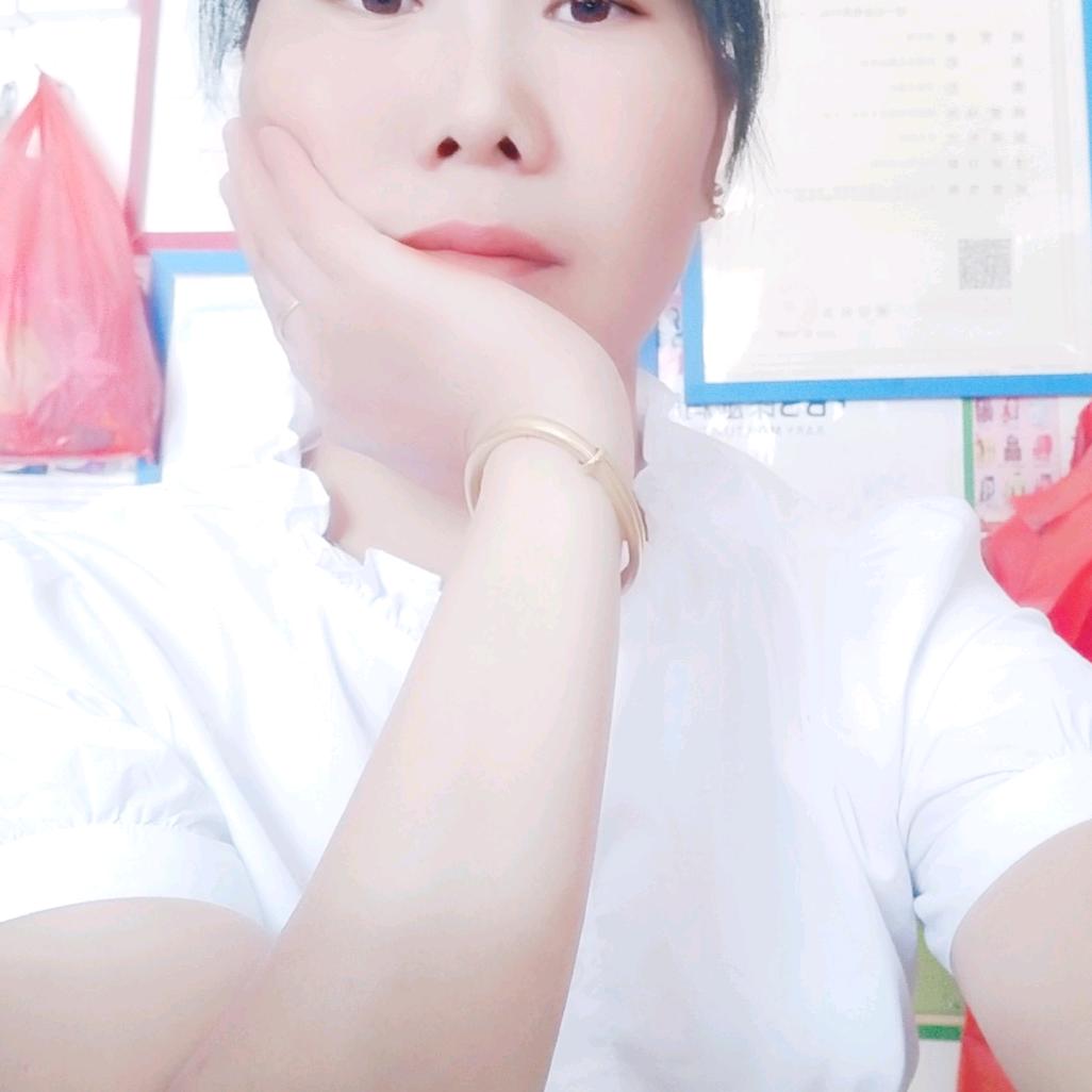 长岗烟酒奶粉老板娘